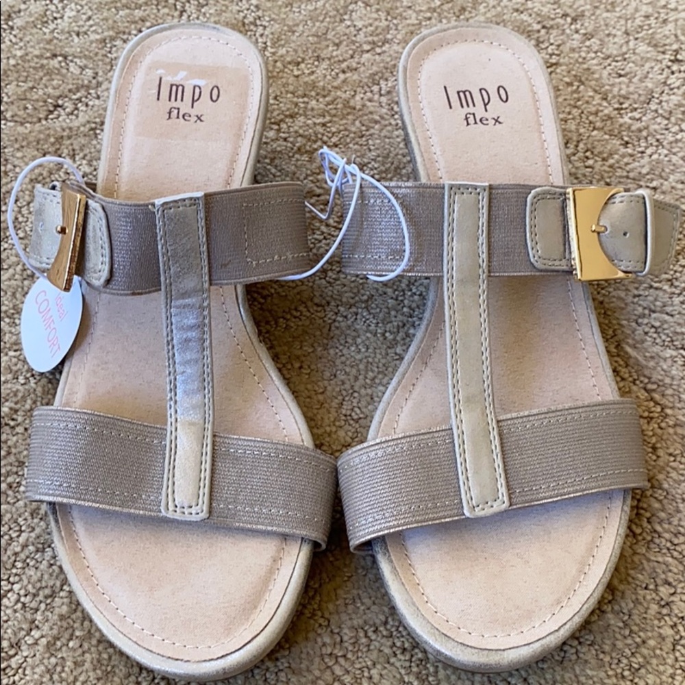Impo ‘Gladen’ Flex slip on wedges